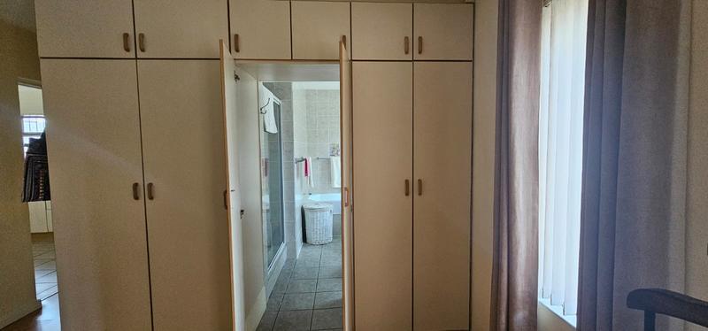 3 Bedroom Property for Sale in Kleinmond Western Cape